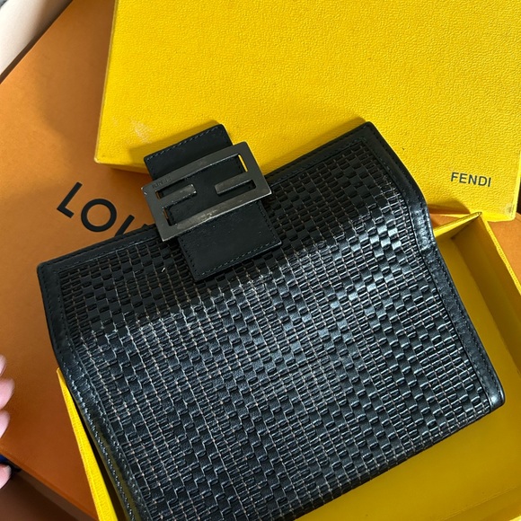 FENDI Medium Wallet - Picture 4 of 6